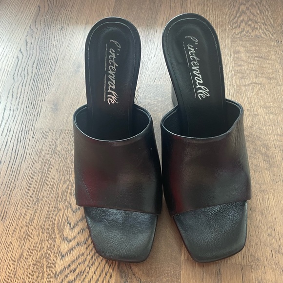 L’intervalle Genuine Black Leather Wedges - Picture 2 of 10